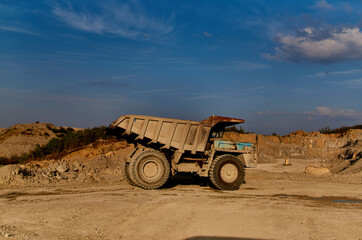 Obraz premium Construction big machine industry excavator bulldozer work