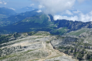 Randonnée dans le Vercors en France, la grande et la petite Moucherolles et le col des 2 sœurs