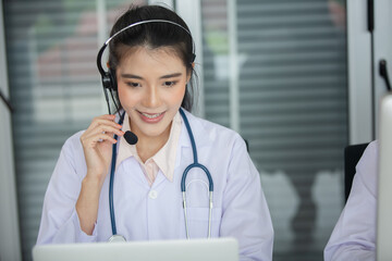 female doctor call center support