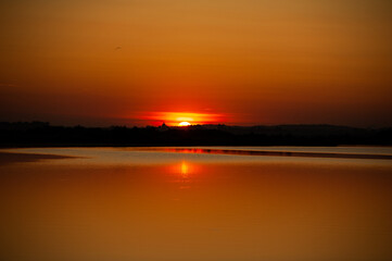 Fototapeta premium Beautiful tranquil sunset on the lake