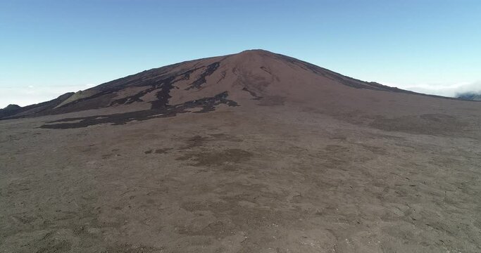 Le Piton de La Fournaise sur l'ile de la R&eacute;union