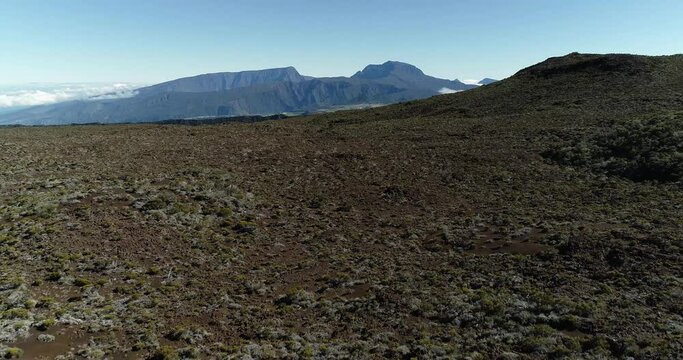 Le Volcan Piton de la Fournaise sur l'ile de la R&eacute;union
