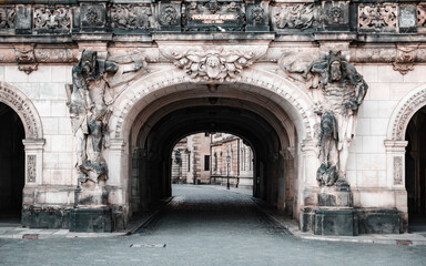 Fototapeta na wymiar archway in the castle