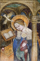 la Madonna annunziata; affresco nel chiostro del Duomo di Bressanone - obrazy, fototapety, plakaty