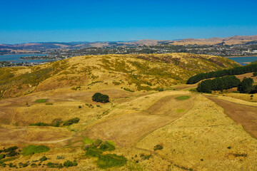 Fototapeta na wymiar ニュージーランドのウェリントンの草原をドローンで撮影した写真 Scenery of sightseeing in Auckland, New Zealand.