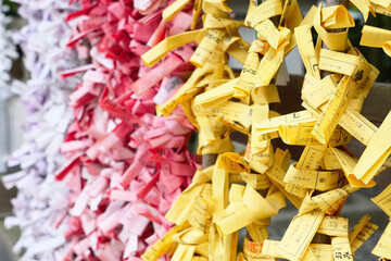 神社のおみくじ