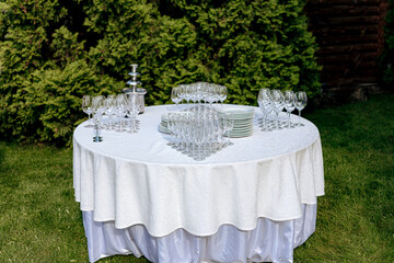 wedding cake in the garden