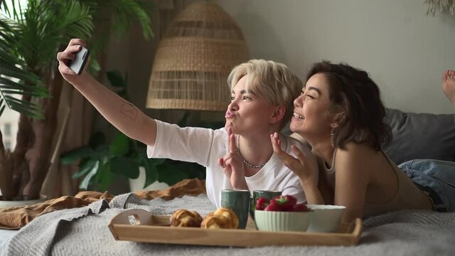 Lesbian couple makes selfie woman and Asian girlfriend Spbd