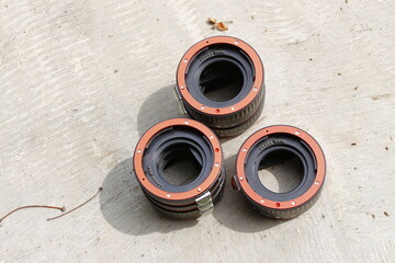 The macro rings of the dlf camera are made of black and red plastic