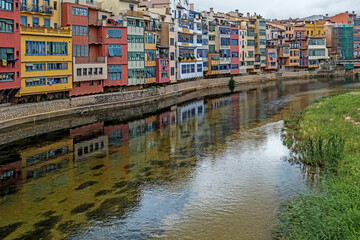 Gerona, Spain: 07.04.2021; The Onyar's houses of Girona