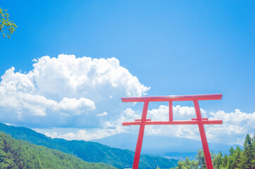 河口湖にある天空の鳥居