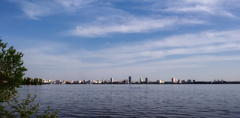 Obraz premium clouds over the river