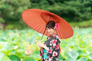 浴衣の女性