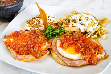 mexican eggs sauce spicy beans