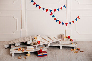 A cozy party decoration with red, white, and blue accents, perfect for a summer gathering.