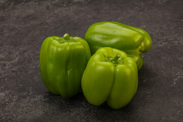 Green sweet bell pepper heap