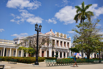 Obraz premium Our Lady of the Immaculate Conception Cathedral seen from Plaza Jose Marti, Cienfuegos, Cuba