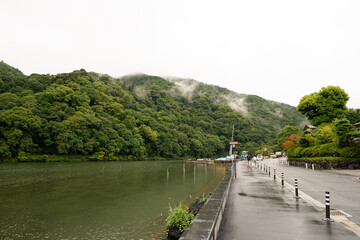 曇りの嵐山