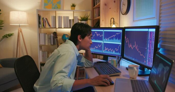 man investments from home