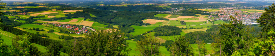 Obraz premium Vogelperspektive auf die nördliche schwäbische Alp, Baden Württemberg