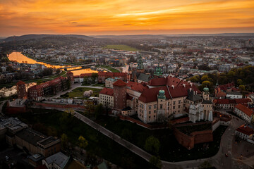 Fototapeta na wymiar Beautiful sunset over Wawel Royal Castle in Krakow, Poland
