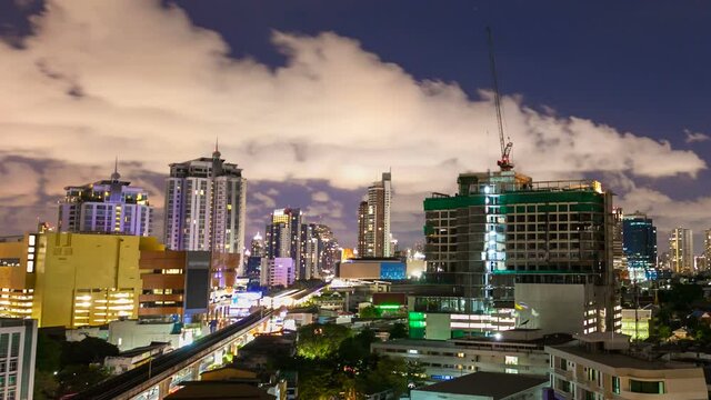CLOUDSCAPE OVER CITY AT NIGHT - BANGKOK TIME LAPSE