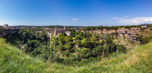 Bozouls (Aveyron, France) - Vue panoramique du canyon
