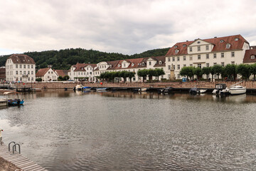 Fototapeta na wymiar Bad Karlshafen; Blick über den Barockhafen