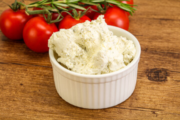 Soft cream cheese with herbs