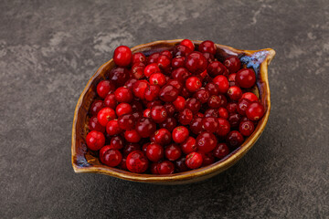 Sweet and tasty cranberry in the bowl
