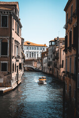 city grand canal