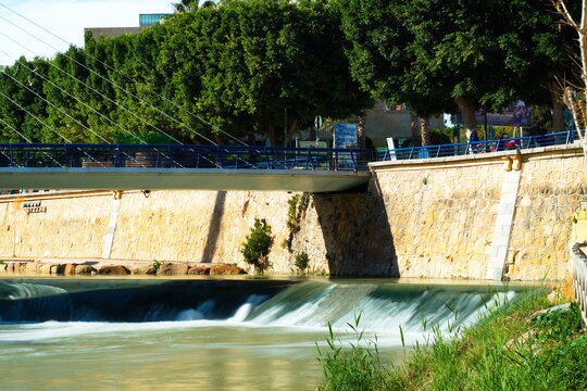 Nice landscape of the Segura river as it passes through the riverbed in Murcia, with the silky-looking water © JuanPablo
