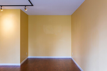 Obraz premium Empty Apartment Living Room Yellow Walls