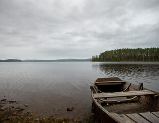 Obraz premium Rowing boat in small Swedish lake