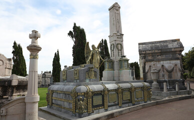 Fototapeta na wymiar Panteón de la Familia del Sel, Cementerio de Ballena, Castro Urdiales, Cantabria, España