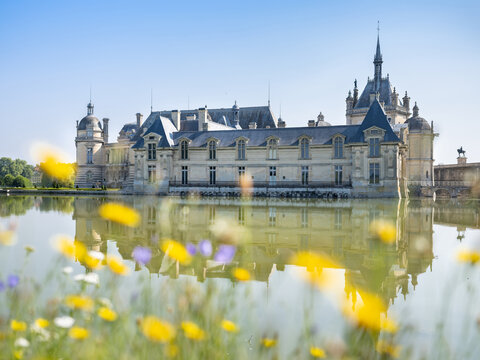château de chantilly vue de l'extérieur du domaine
