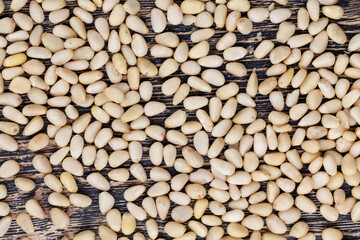 peeled pine nuts of small size