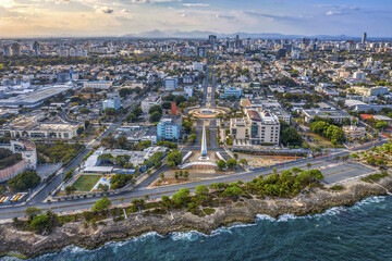 Cityscape of Santo Domingo under the sunlight and a blue sky in the Dominican Republic - obrazy, fototapety, plakaty