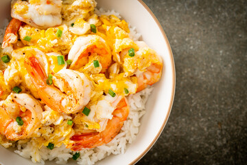 creamy omelet with shrimps rice bowl