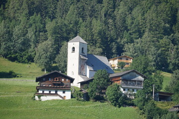Rund um Matrei in Osttirol: Niklauskirche bei Ganz