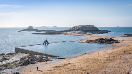 Plage de Bon Secours, Saint-Malo, Bretagne, France 