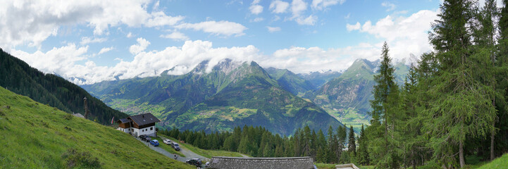 Bei Matrei in Osttirol: Wanderung auf den Zunig