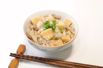 ホタテの炊き込みご飯（バター醤油風味）