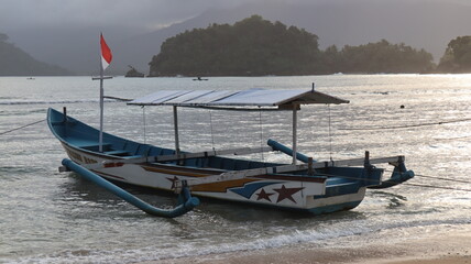 Fototapeta na wymiar boats on the beach