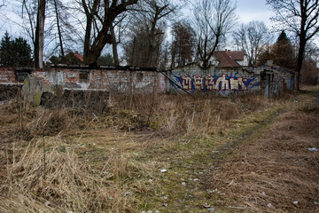 budynki dawnego młyna w bieńczyach 