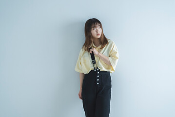 若い女性