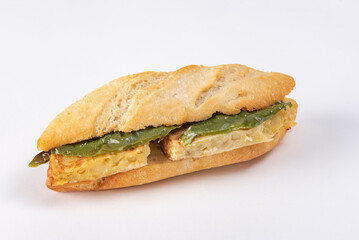 Spanish potato omelette sandwich with green peppers