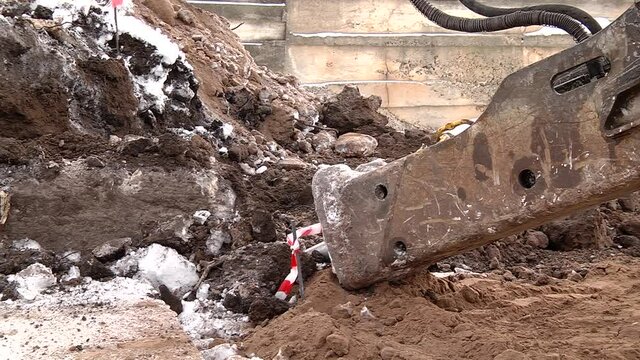 Equipment for installing piles in ground