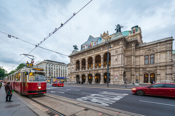 Naklejka na ściany i meble The Vienna State Opera in Austria.