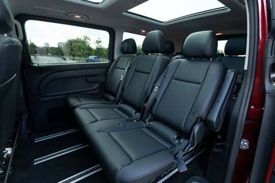 Mercedes Vito 124 cdi Tourer is a minivan produced by Mercedes-Benz. The top version of the Mercedes Vito has 239 hp.